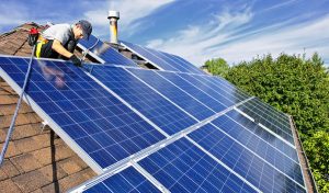 Service d'installation de photovoltaïque et tuiles photovoltaïques à Carignan